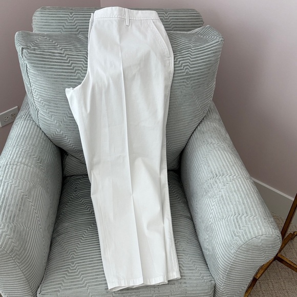 Talbots Classic White Relaxed Chino Pants. Made w/2 % Spandex. Size 16 - Picture 1 of 12